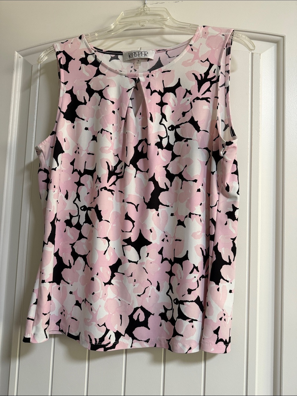 Kasper Pink White and Black Floral Sleeveless Shell